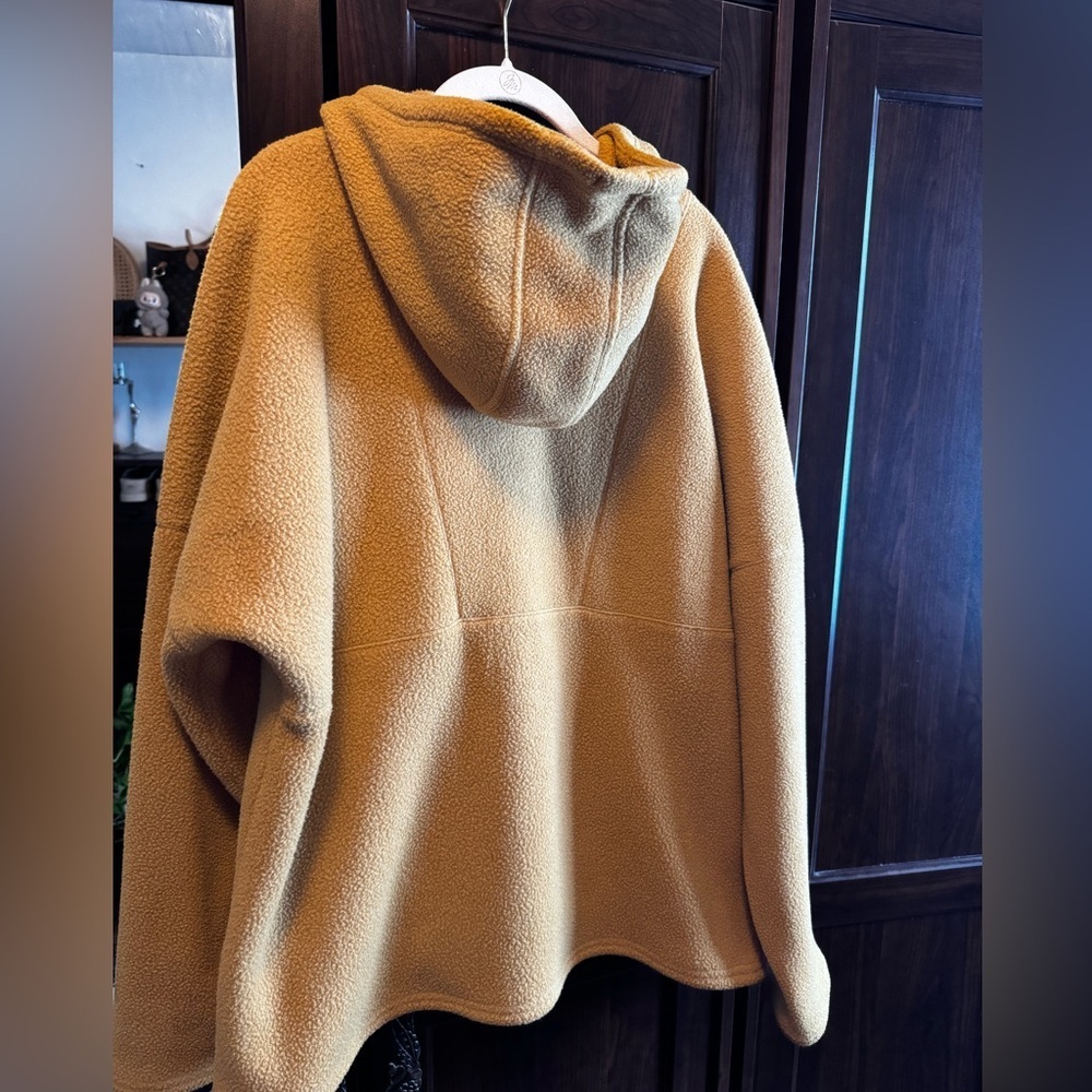 LL Bean Katahdin Fleece Hoodie - Picture 6 of 6